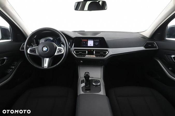 BMW Seria 3 320d Advantage - 14