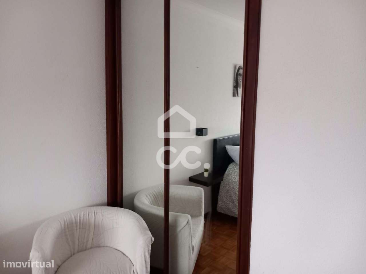 Apartamento T2 Localizado na Rua D. Marcos da Cruz, Leça da Palmeira.-14