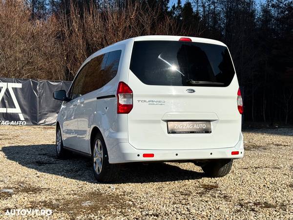 Ford Tourneo Courier 1.5 TDCi Trend - 5