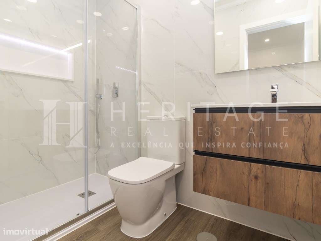 T2 totalmente remodelado na prestigiada Avenida do Bocage-16