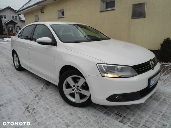 Volkswagen Jetta 1.6 TDI Trendline Perfectline - 9