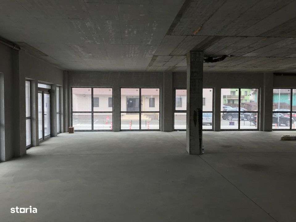 Spatiu comercial de inchiriat - Imagine principală: 1/9