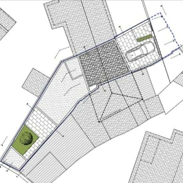 Terreno com ruína com projeto para moradia V2 | ARU | Gaiashopping - Grande imagem: 5/9