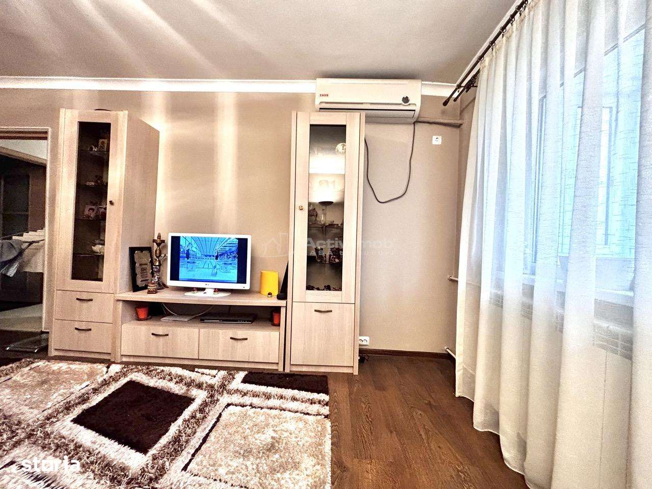 Ap 3 camere str, Sf Apostol Andrei - etaj 1 - 64 mp util - 2 balcoane-2