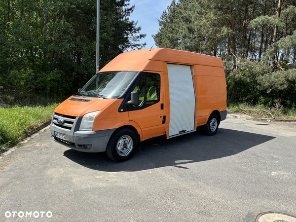 Ford Transit - 1