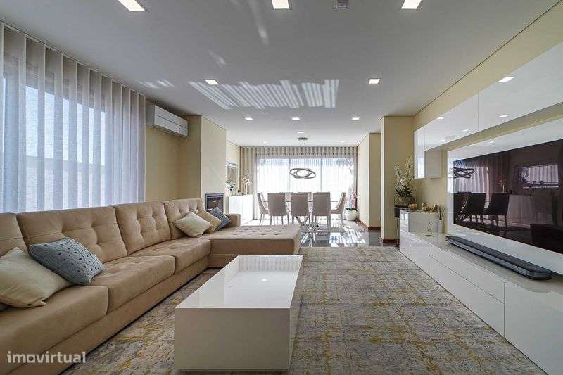 Moradia Geminada T4 - Santa Maria da Feira - Grande imagem: 4/12