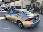 Lexus IS 200t - 11