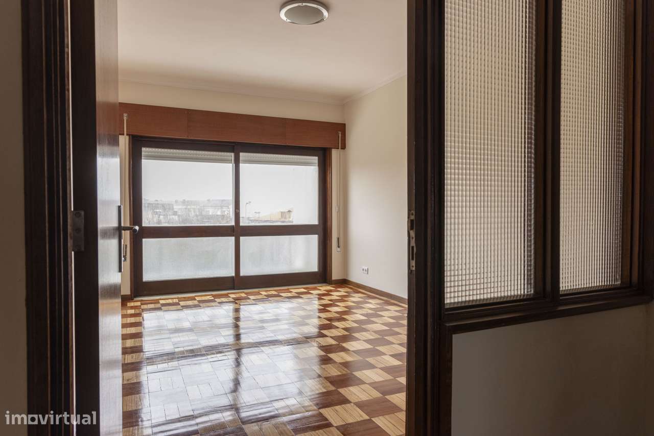 Primeira Locação Apartamento  Renovado - Grande imagem: 2/18