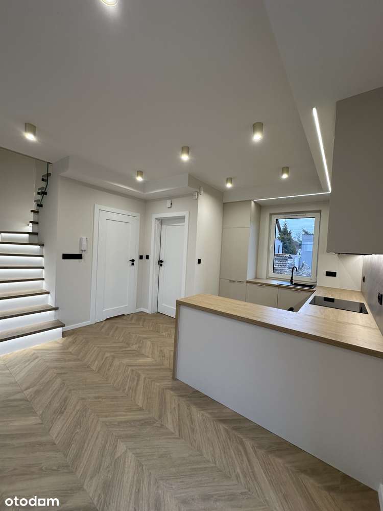 Nowy wykończony segment gotowy do zamieszkania-os.zamknięte-4 pokoje-0