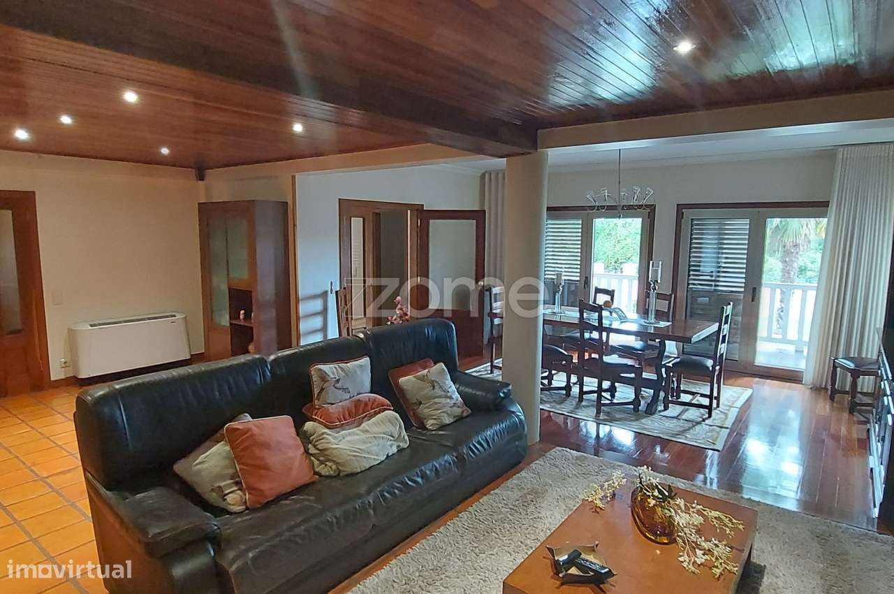 Casa Isolada em Chaves com Jardim a 2 min do centro da cidade - Grande imagem: 4/27