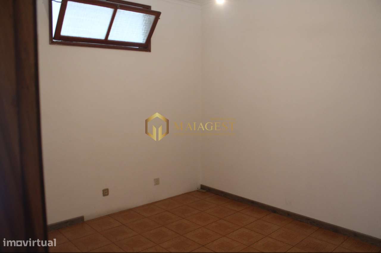 Andar de Moradia T2 próximo ao Parque da Lavandeira - Grande imagem: 5/23