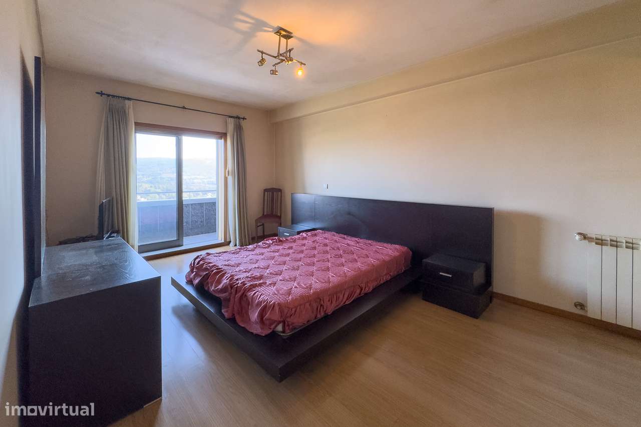 Apartamento T2 com Terraço e Garagem Fechada – Ferreiros, Amares-16