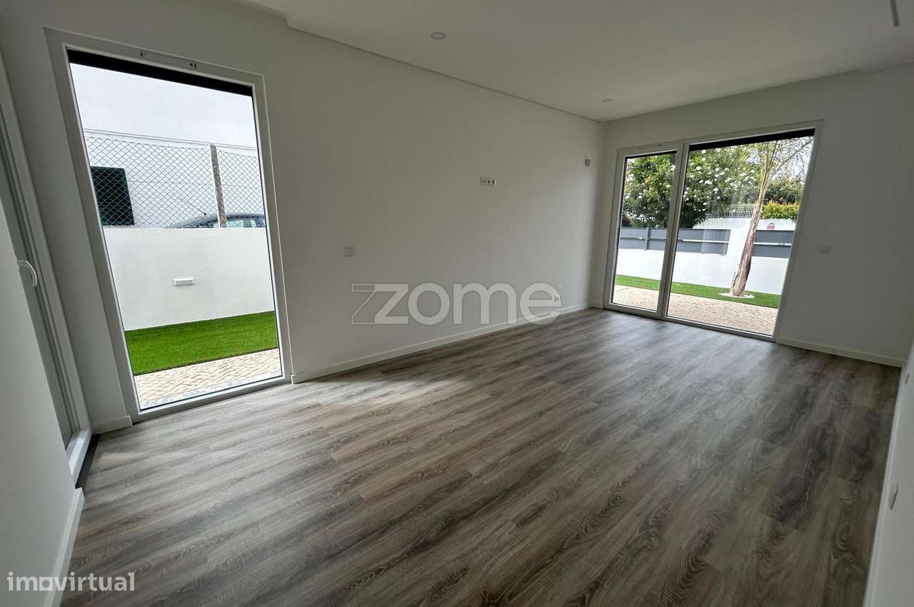 Moradia T4 Térrea em lote de 527m2 - Azeitão-9