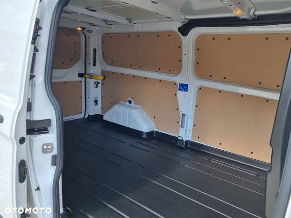 Ford Transit Custom - 10