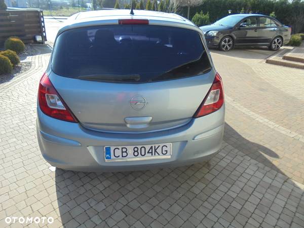 Opel Corsa 1.2 16V Enjoy - 10