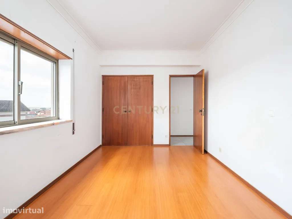 T3 com Sótão e Garagem no Bairro de Santa Apolónia em Coimbra-15