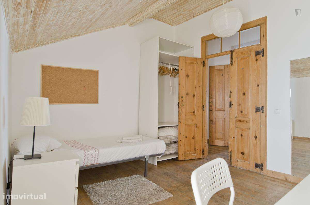 Quarto - localizado em Santa Apolónia Lisbon - Grande imagem: 3/23