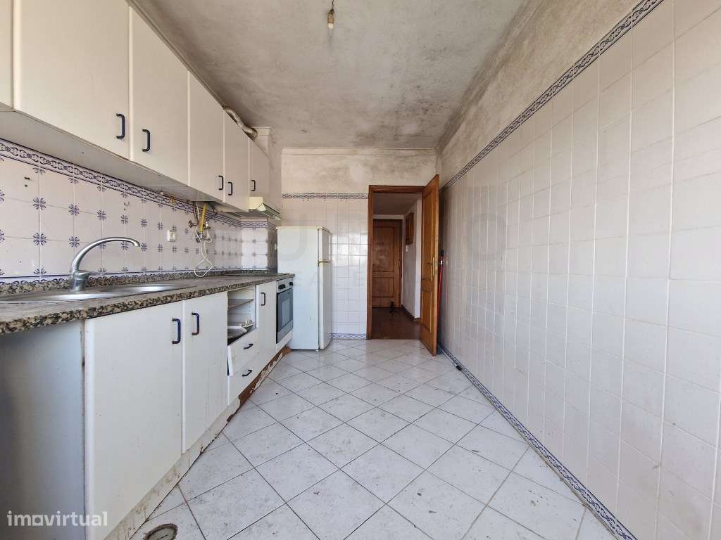 Espaçoso apartamento T2, localizado em São Marcos, Cacém.-14