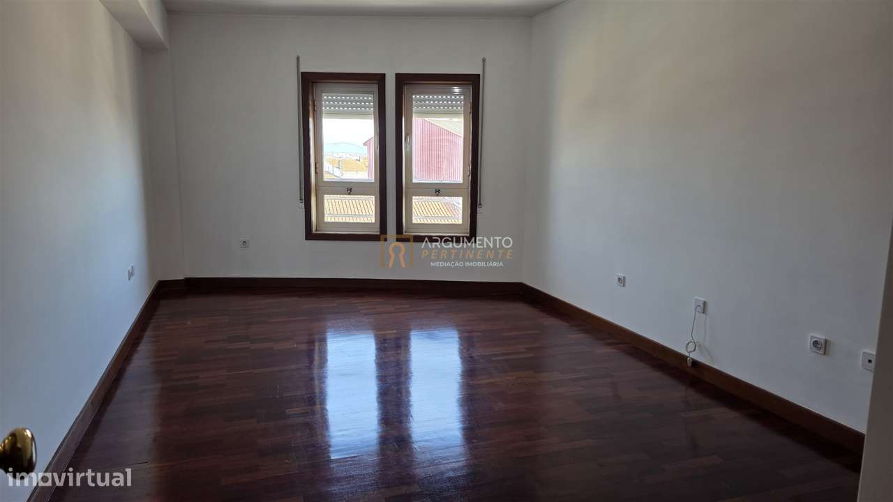 Apartamento T2 Venda em Rio Tinto,Gondomar-7