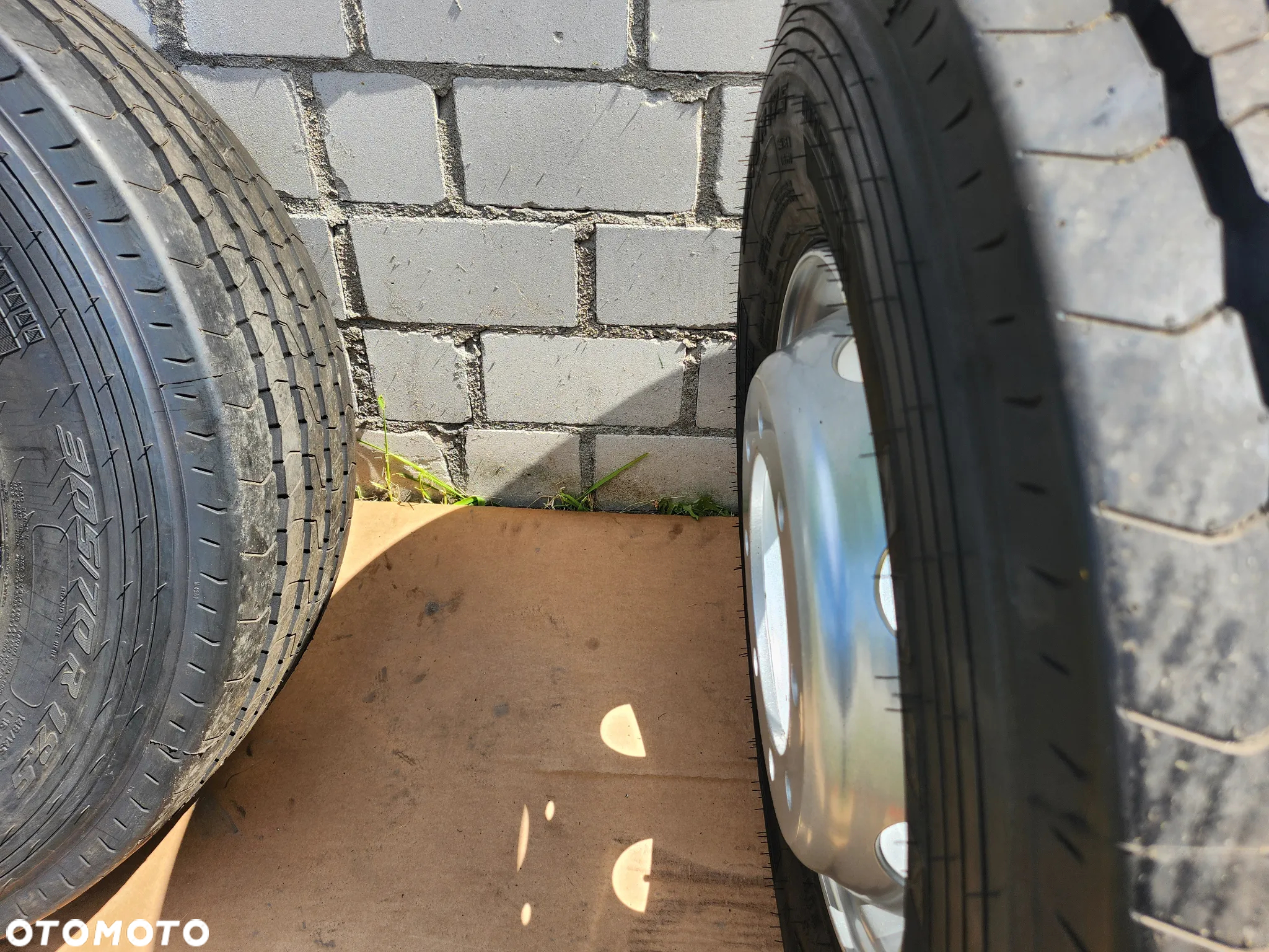 Pirelli 305/70/19,5 Atego Midlum Eurocargo - 8