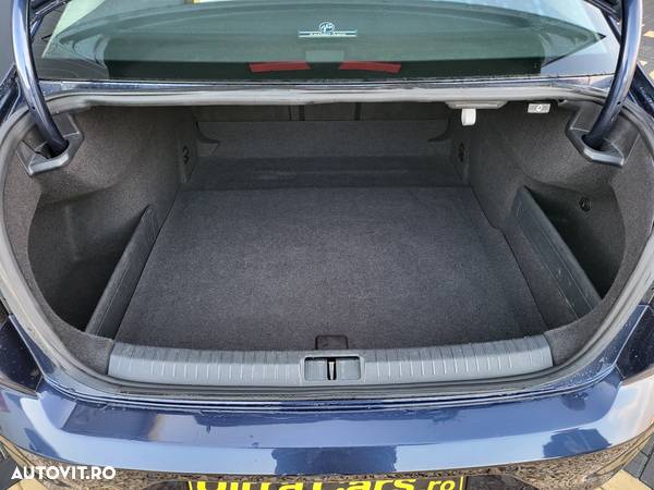 Volkswagen Passat 1.6 TDI (BlueMotion Technology) Comfortline - 14