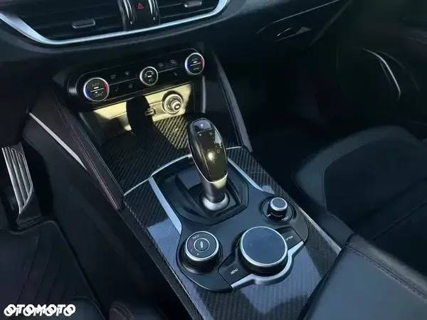 Alfa Romeo Stelvio 2.9 V6 Bi-Turbo Quadrifoglio Q4 - 24