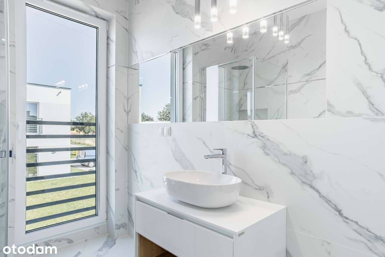 Nowoczesny dom do wejścia- wystarczy wstawić meble!-18