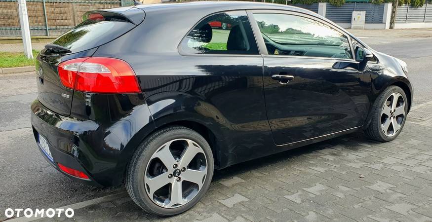 Kia Rio 1.4 crdi XL - 6