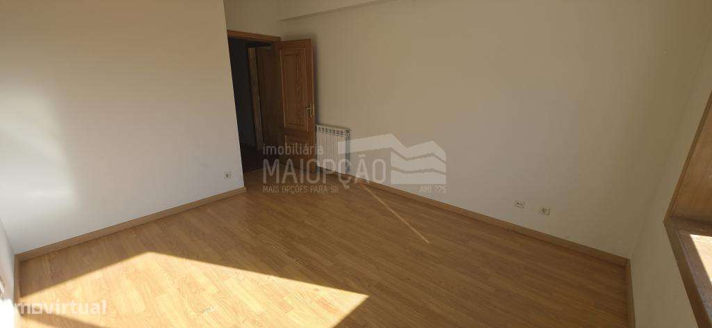 O Apartamento T2 Perfeito Para Viver em Vinhais! - Grande imagem: 4/12