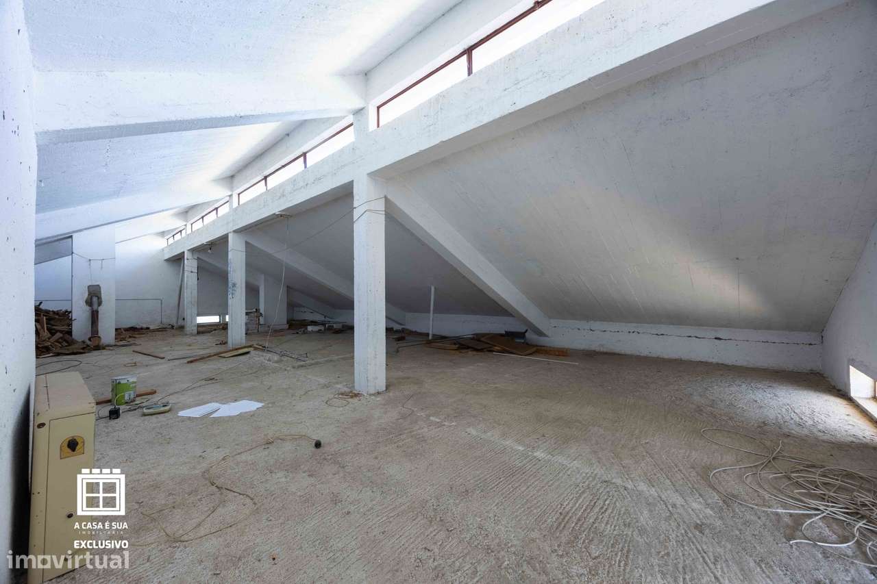 Excelente moradia térrea em Seia - Exclusivo-24