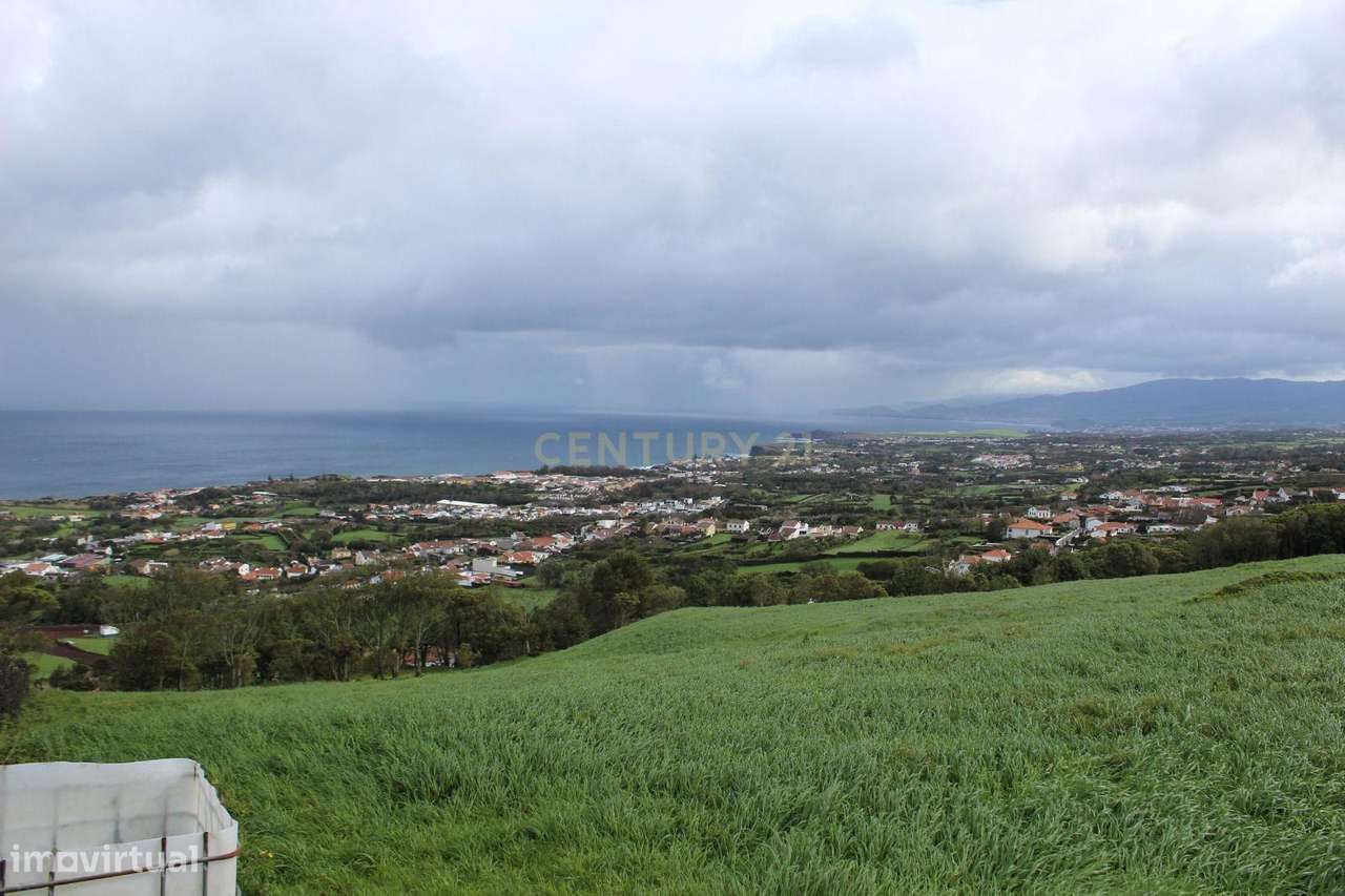 Terreno Rustico com 13 Alq.  Vista Mar e Serra - Grande imagem: 2/8