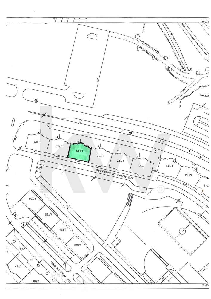 LOJA NA AVENIDA DAS DESCOBERTAS INFANTADO LOURES 180 M2 E 2 ENTRADAS-18