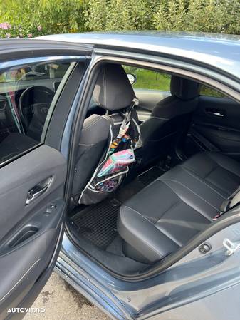 Toyota Corolla 1.8 HSD Exclusive interior Negru - 19