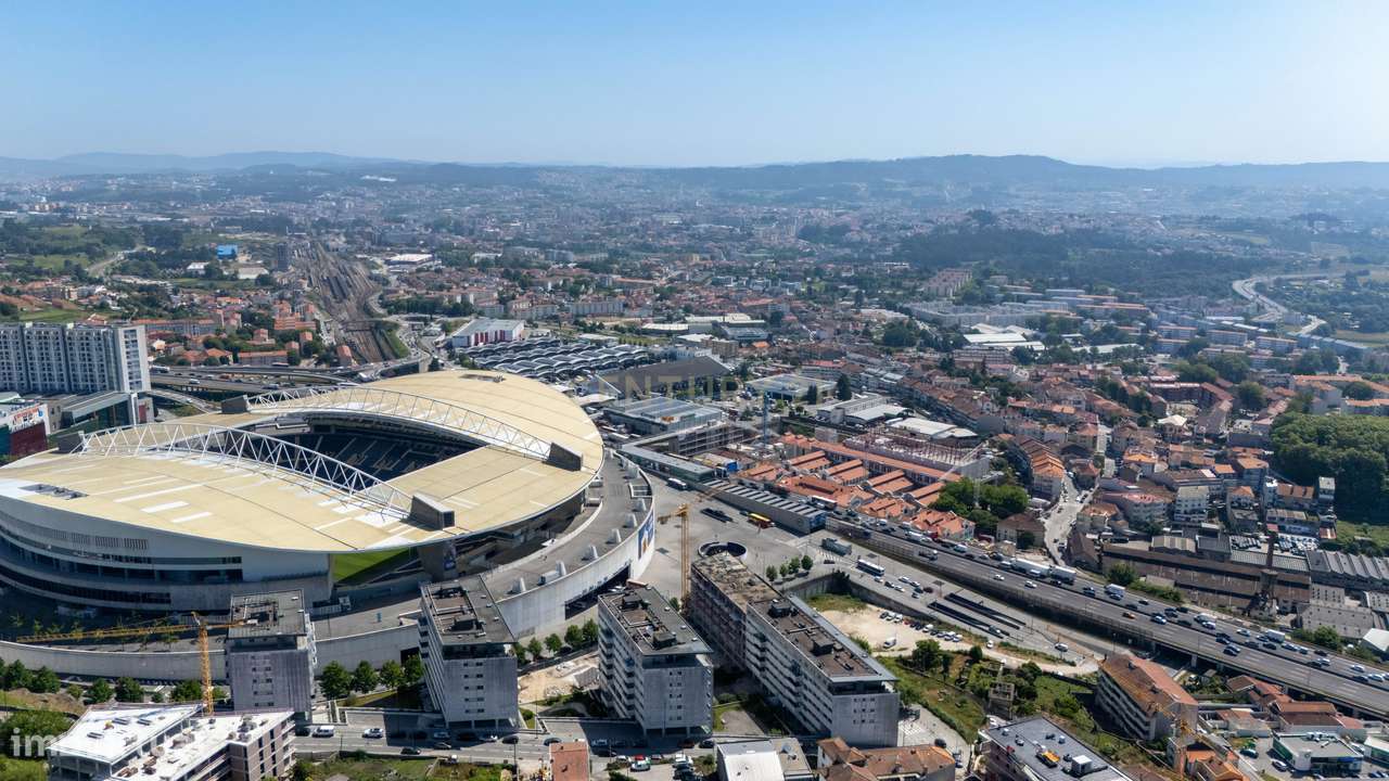 T2 nas Antas em Condomínio Privado com Varanda-15