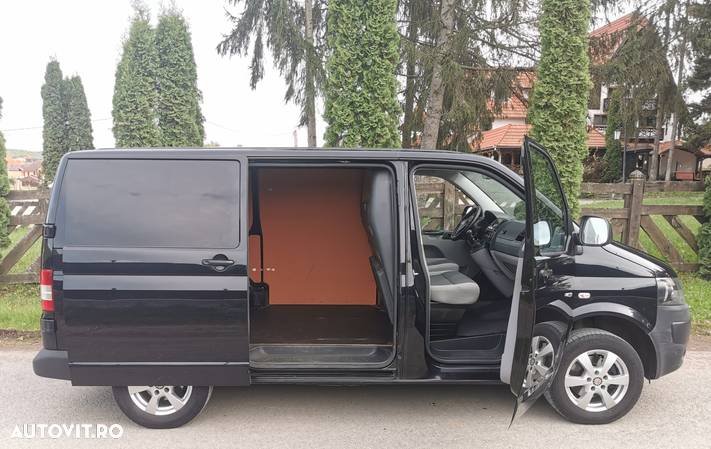 Volkswagen Transporter - 7