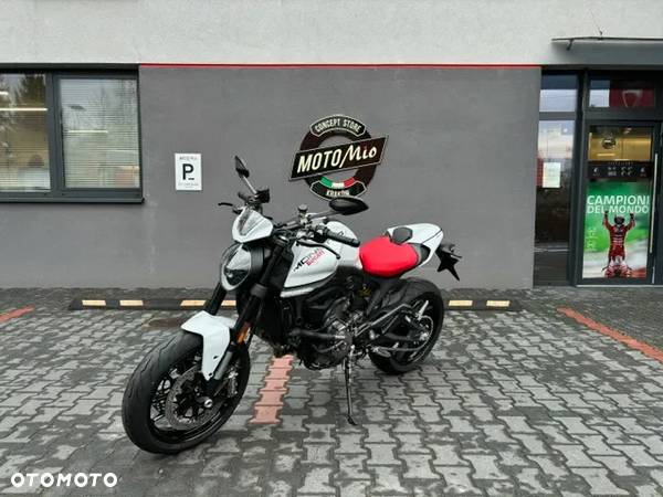 Ducati Monster - 4