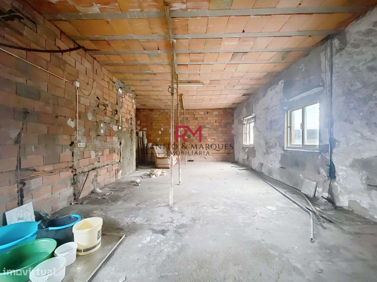 MORADIA T5 COM ESPAÇO COMERCIAL | CAMPO, VALONGO-16