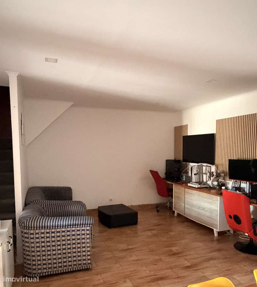 Moradia T3 pronto a habitar com jardim e terraço-4