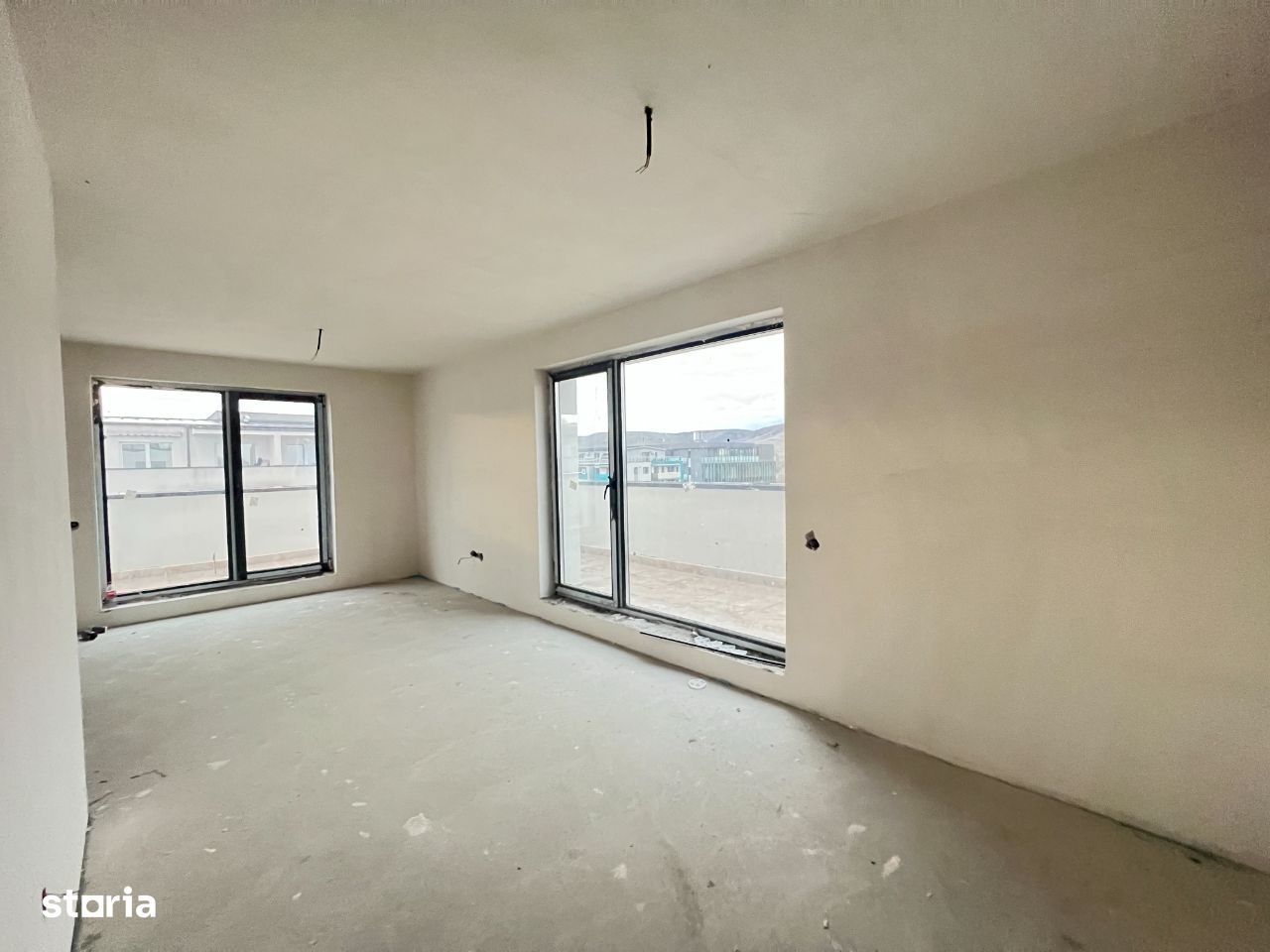 Apartament 2 camere cu terasa 25mp | Zona Vivo-Metro | cu CF