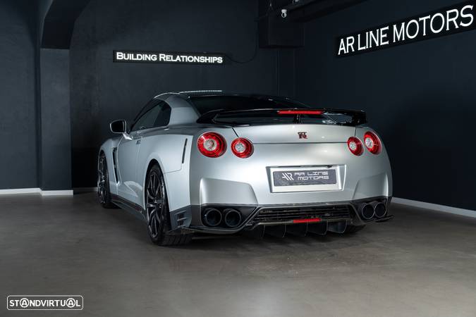 Nissan GT-R Black Edition - 13