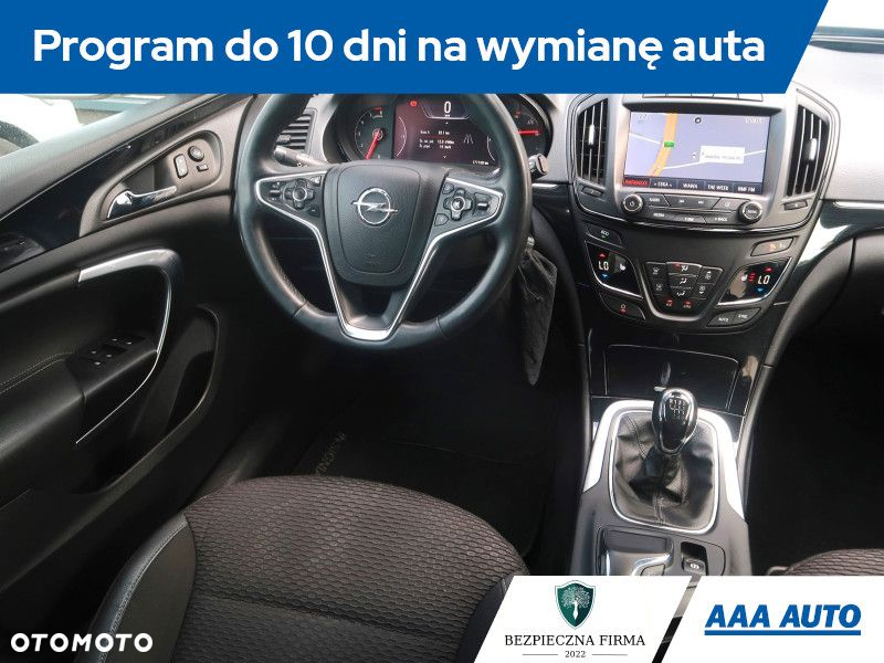 Opel Insignia - 8