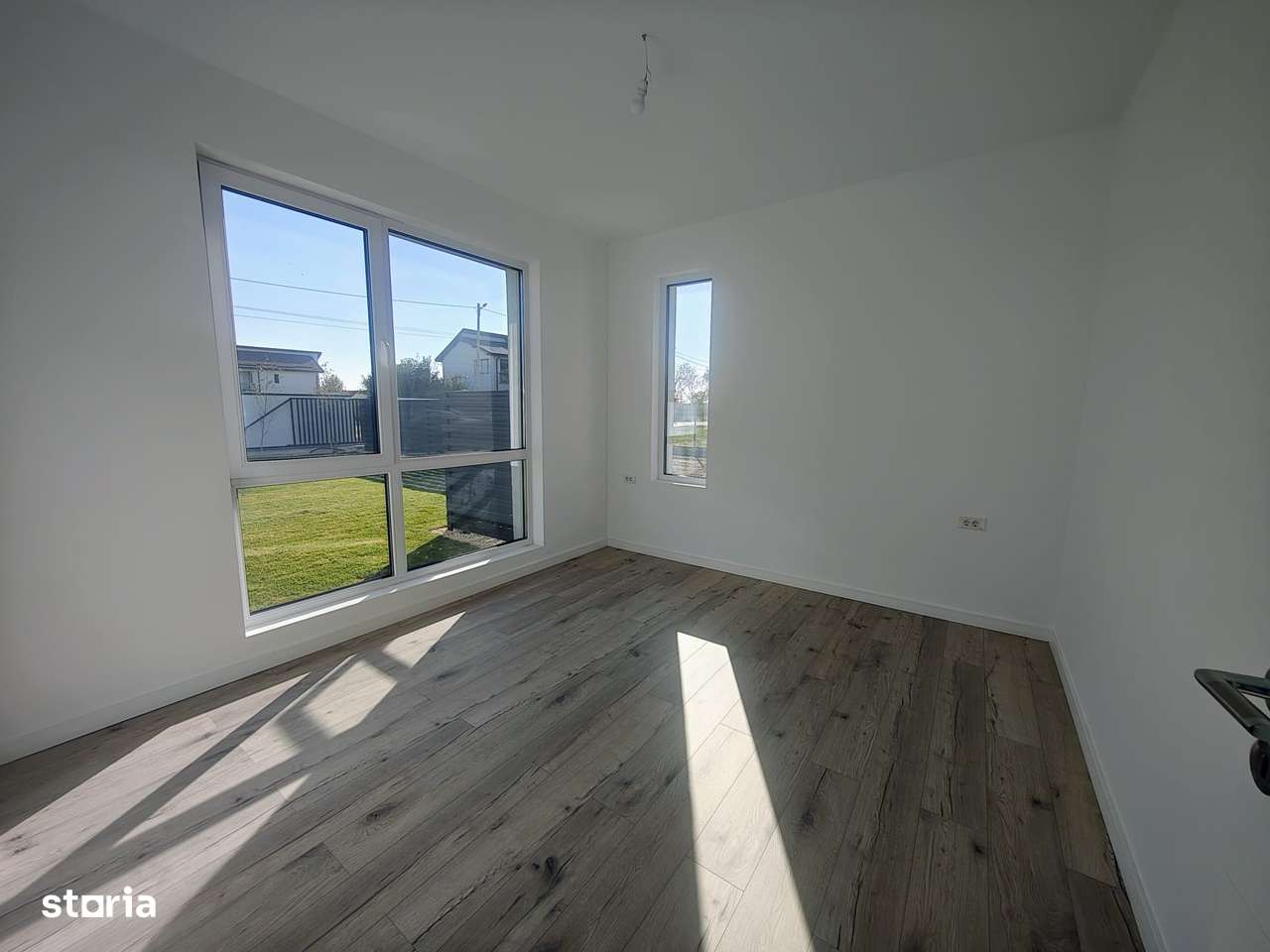 Casa Domnesti Individuala | 4 Camere | 2 Bai | Complex Inchis-11