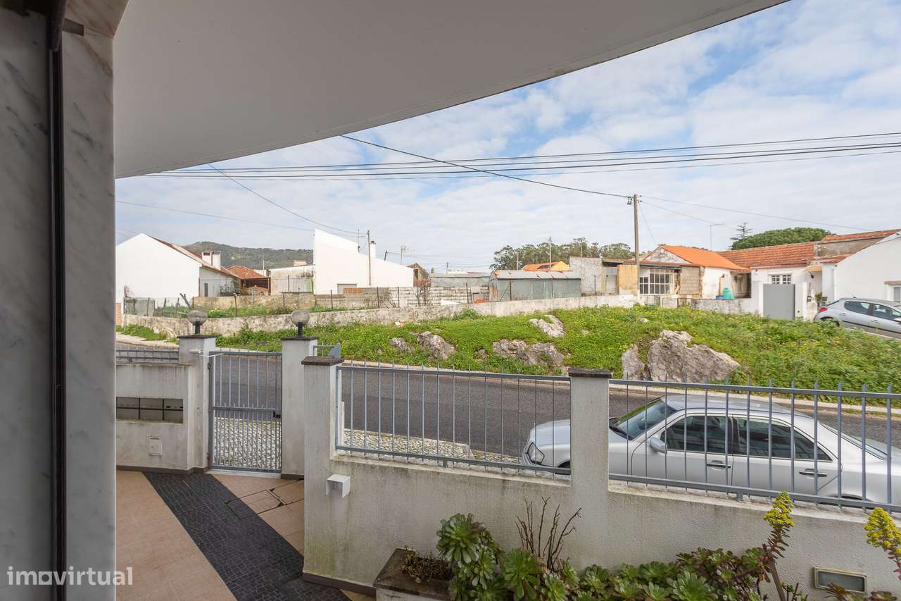 Apartamento T3 em Condomínio Privado – Abrunheira-24