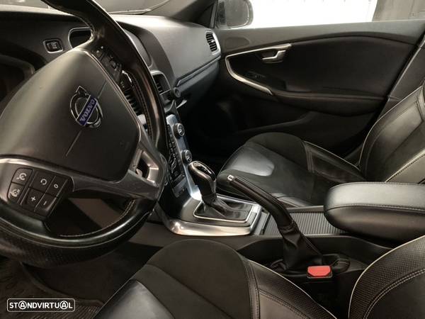 Volvo V40 1.6 D2 R-Design Powershift - 11