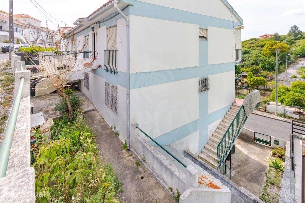 ✨ T2 com Entrada Independente e Espaço Exterior em Porto Salvo-32