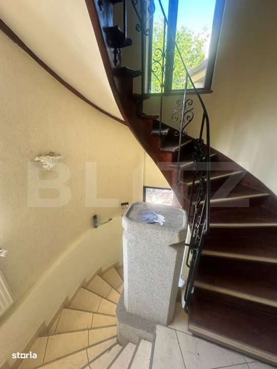 Vila de vanzare, cu 9 camere, 400 mp teren, zona Traian - Imagine principală: 5/19