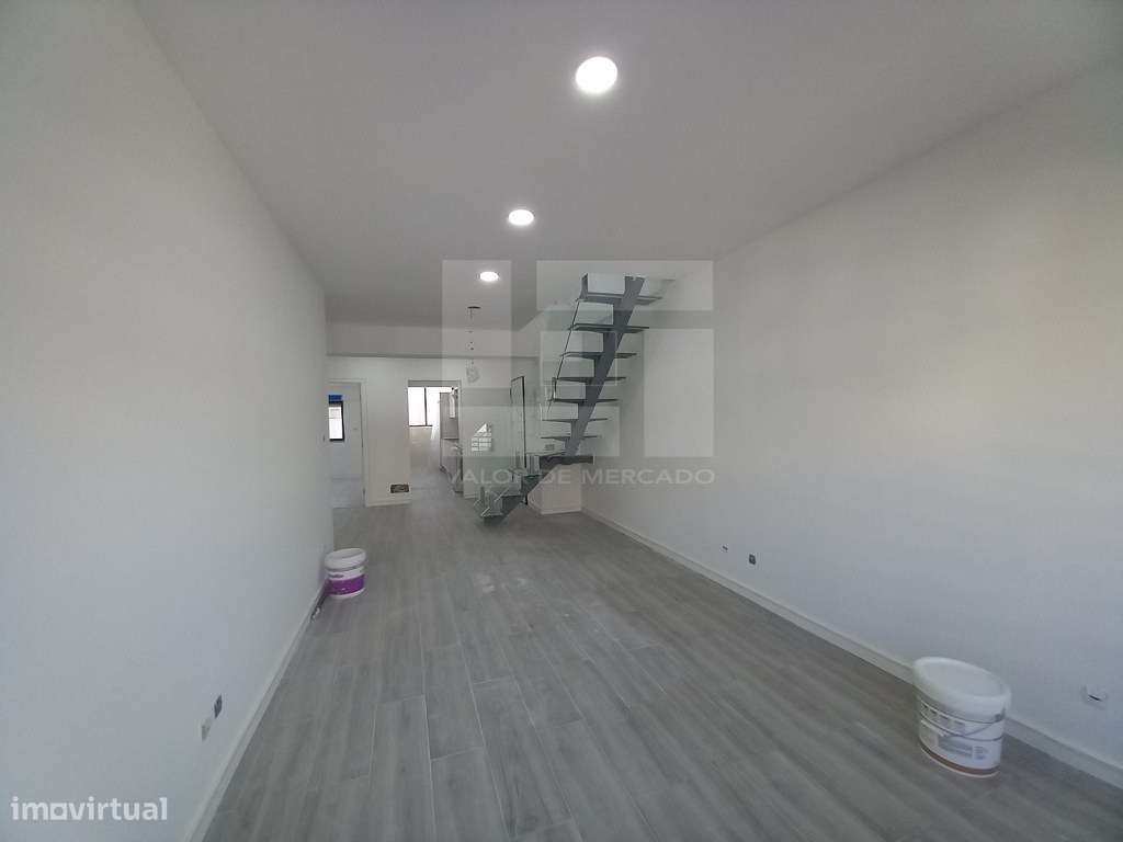 APARTAMENTO DUPLEX T3 - COSTA DA CAPARICA, 300 M DA PRAIA-7