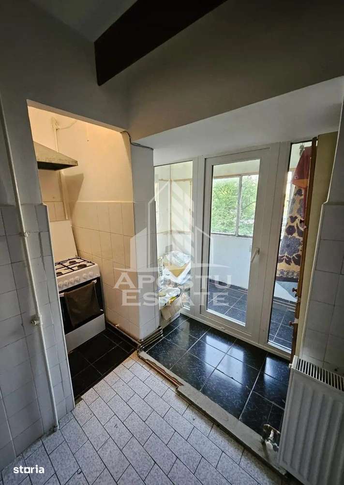 Apartament cu 2 camere, decomandat, etajul 1, centrala proprie, - Imagine principală: 4/8