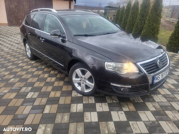 Volkswagen Passat 2.0 TDI DPF Comfortline - 12