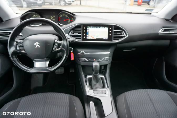 Peugeot 308 SW 1.6 BlueHDi Active S&S - 12